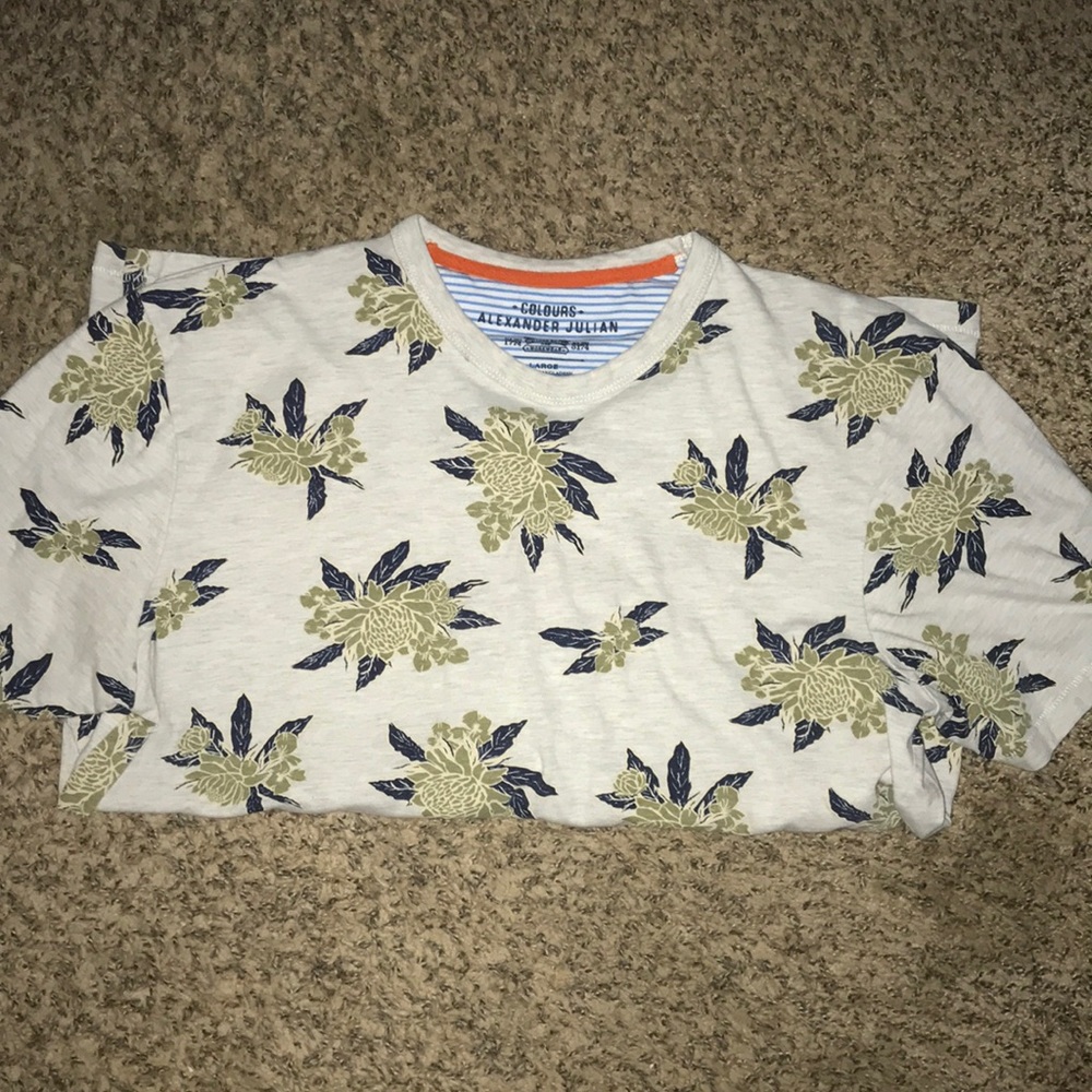 Men’s Alexander Julian t shirt